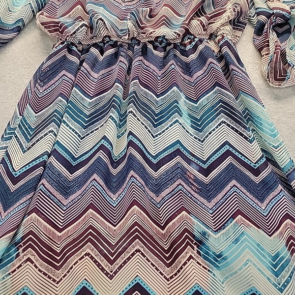 Speechless Dress Women's Medium Size‎ Multicolor Casual Chevron Boho 3/4 Sleeve - Picture 2 of 12